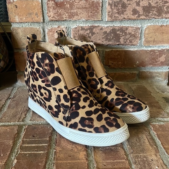 Jolimall Leopard Print Wedge Booties - Picture 1 of 8